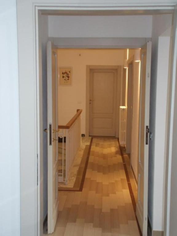 B&B Rossana การ์รารา ภายนอก รูปภาพ