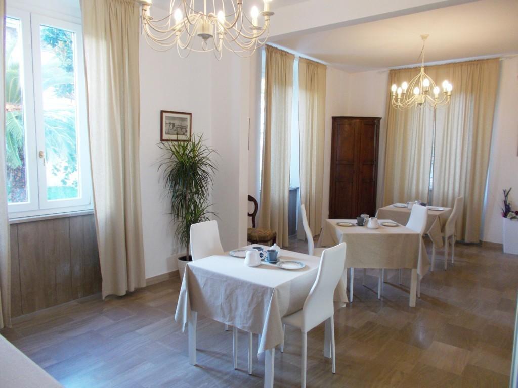 B&B Rossana การ์รารา ภายนอก รูปภาพ